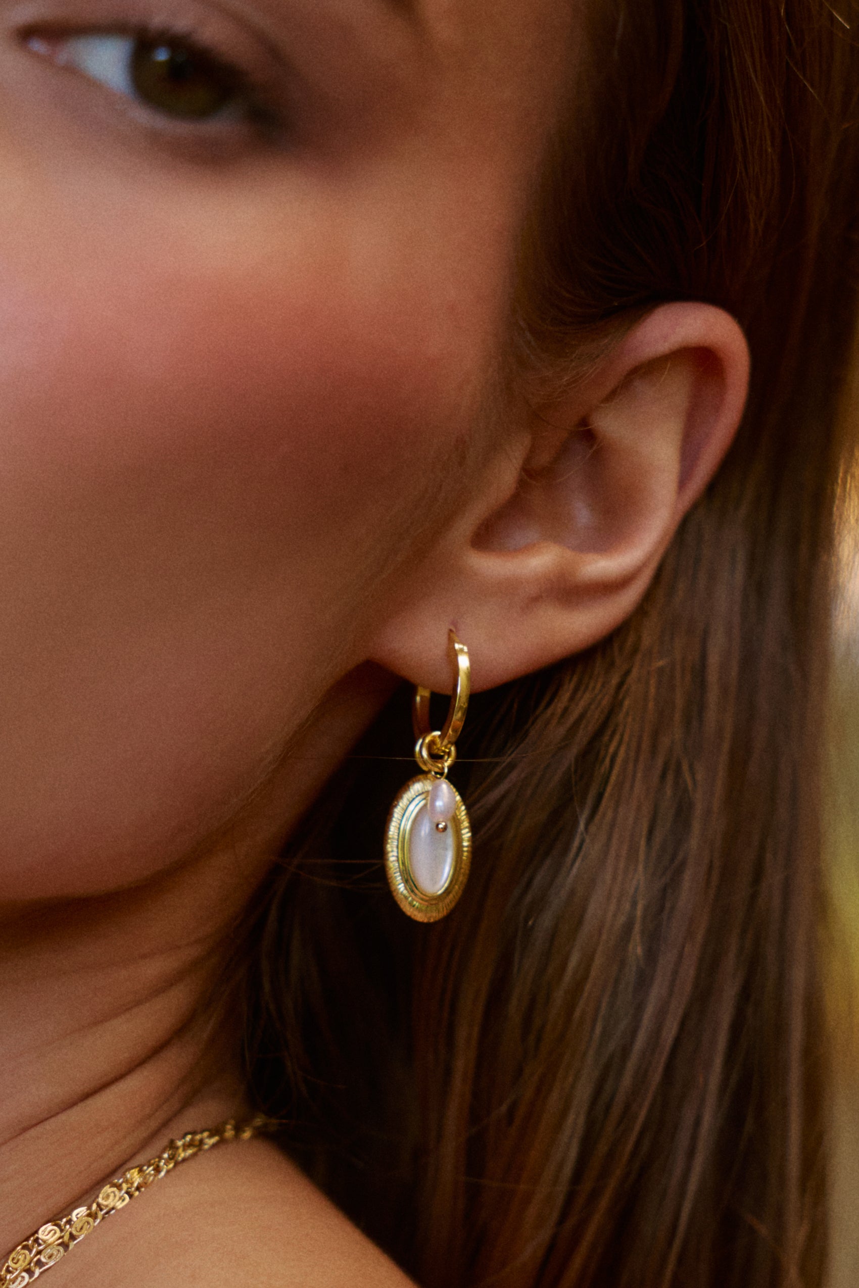 Sorella Earrings in Pearl